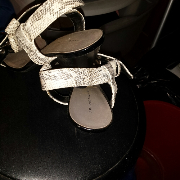 Shoes - Picture 2 of 3